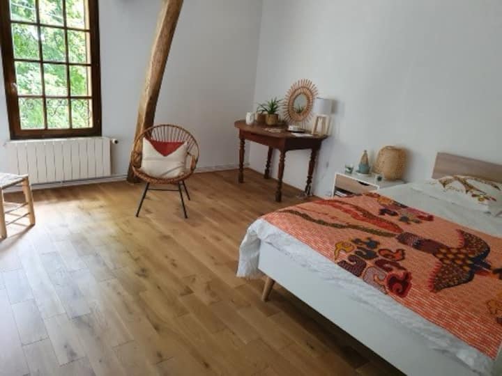 Спалня 3, под