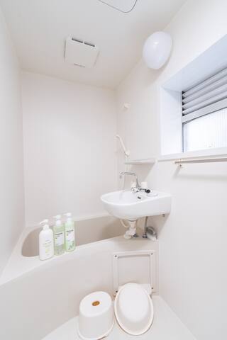 TOKYO/Shinjuku/7ppl/8 min from St/2 rooms for rent gallery image 3