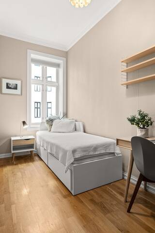 Stylish Living in Frogner gallery image 5