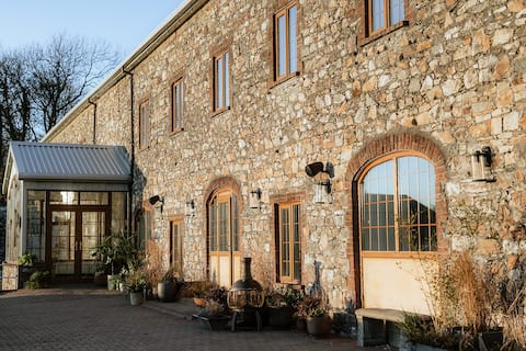 The Apartment @ Gardenmorris estate