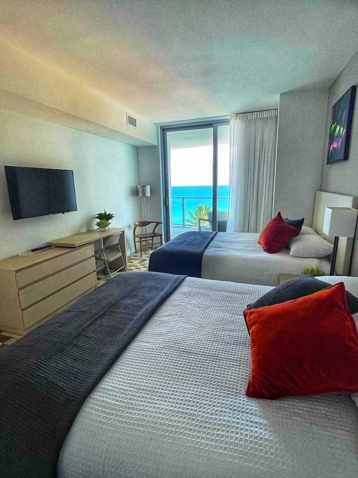 第二间卧室有2张标准双人床