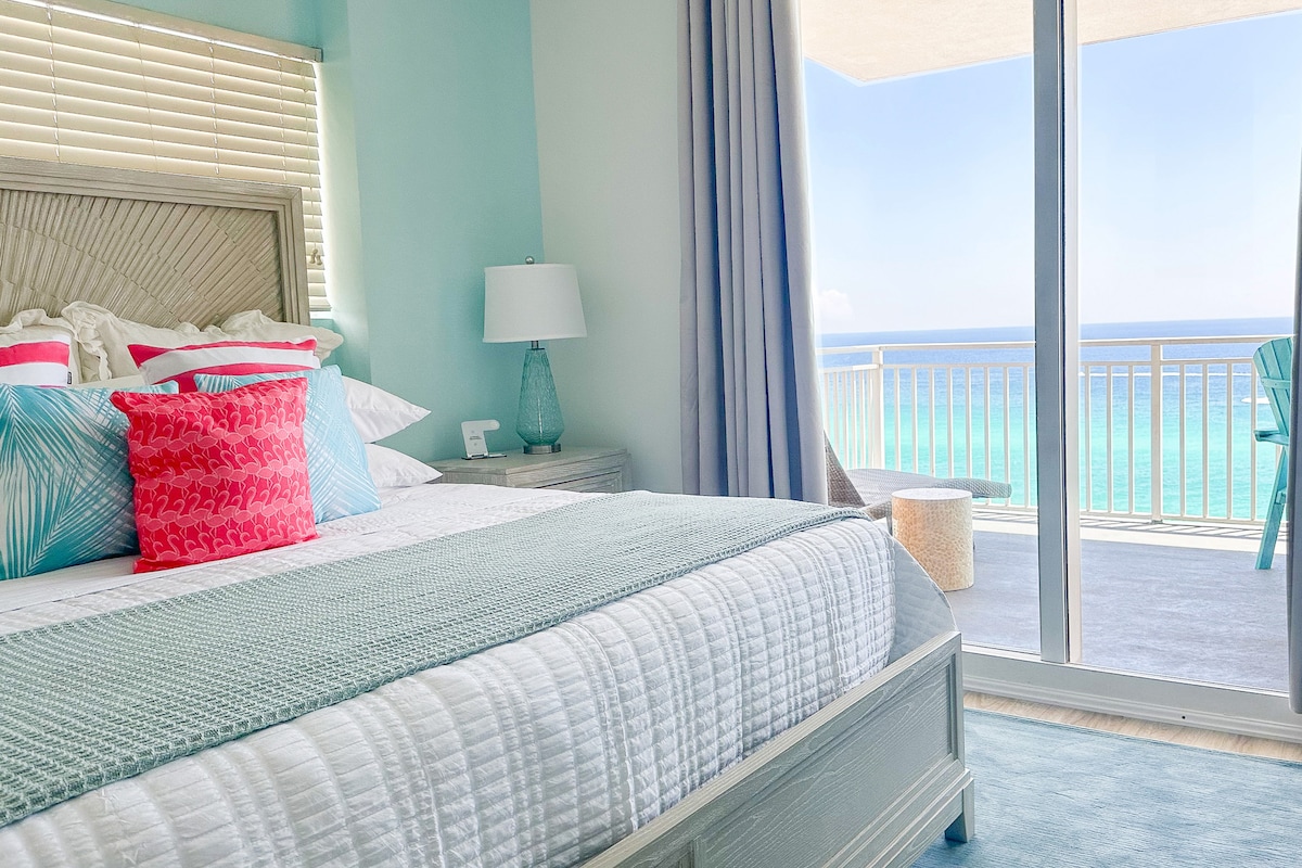 Të gjithë prishen këtu me rrëshqitësin e tyre në ballkon! Nuk ka zënka se kush ka dhomën më të mirë, të dyja janë të mrekullueshme! 