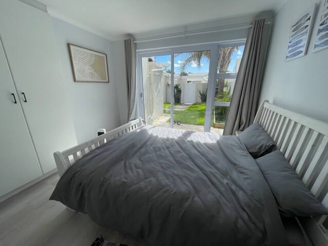 Stunning views, lovely home. gallery image 3