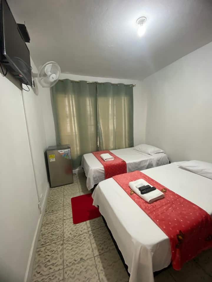 غرفة النوم 1