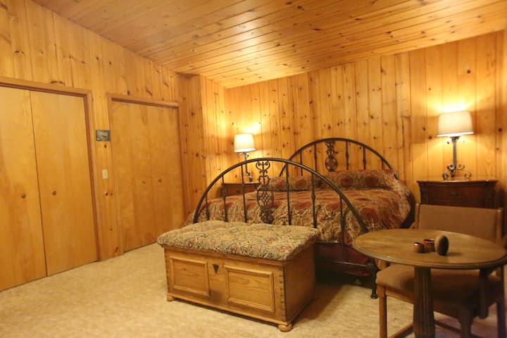 საძინებელი 1