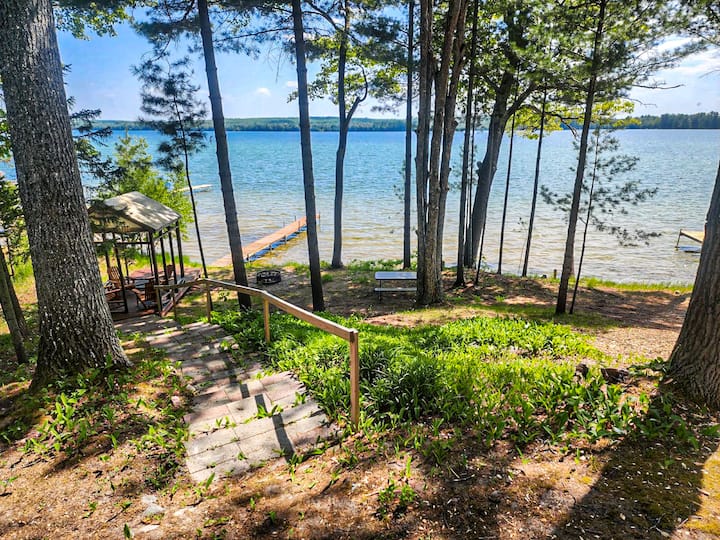 Rare Elevated Margrethe View! Dock! Air! K&Q Beds!