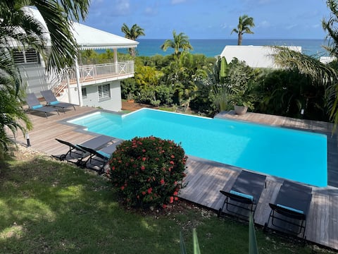 Villa Bleu Indigo 3 bedrooms, sea view, beach access, 5*