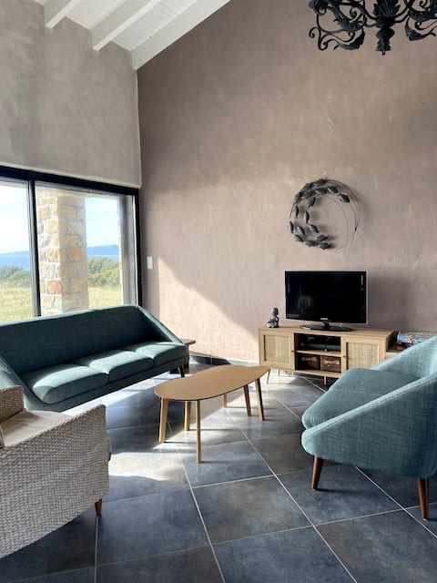 Duplex family sheepfold with sea view