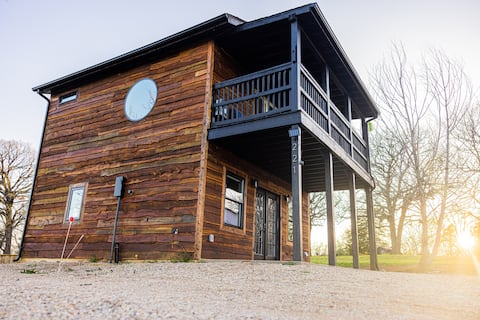 Top Airbnb: Modern Two Story Cabin near Downtown Denison in North Texas Lakes