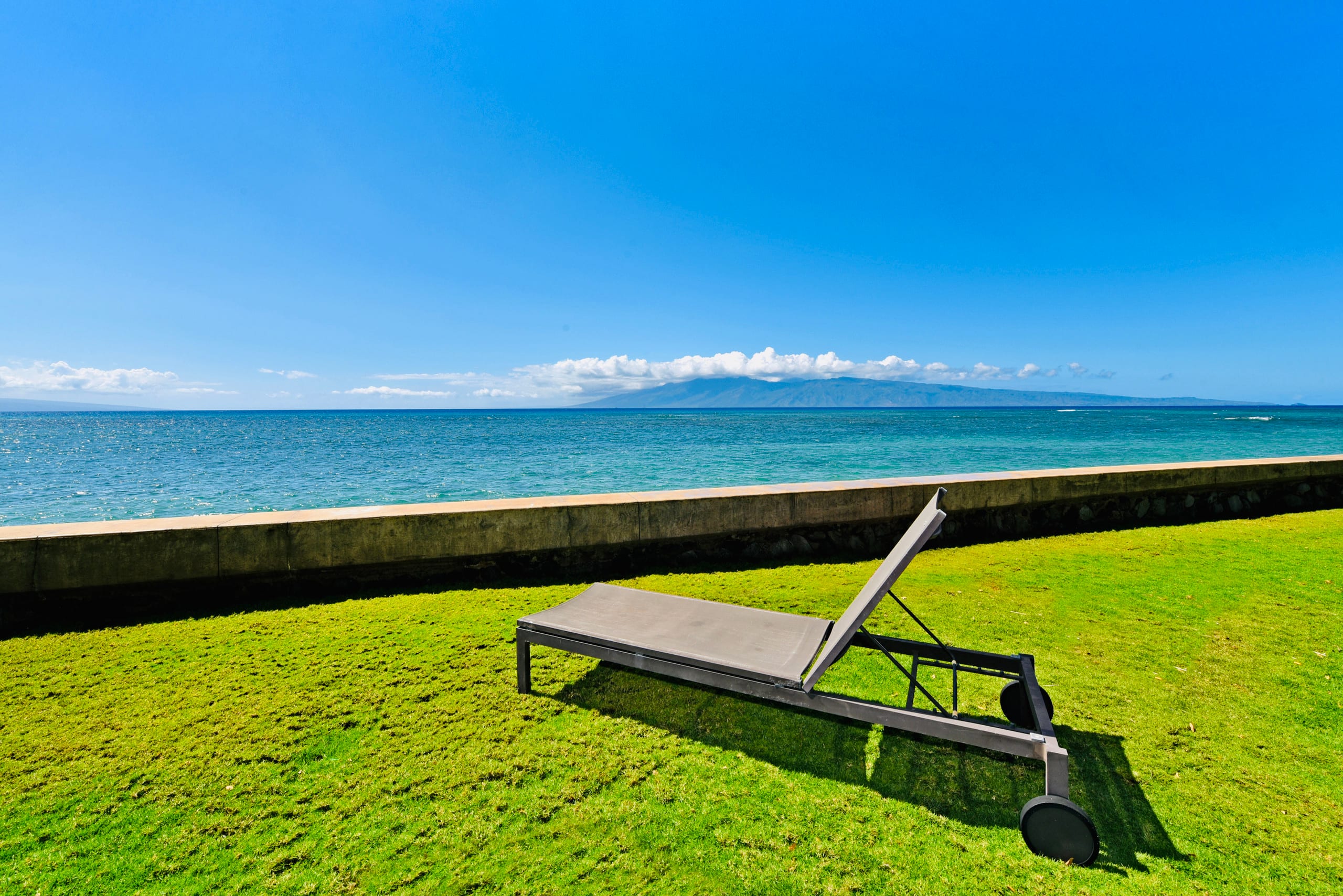 Condo in Lahaina · ★4.96 · Studio · 1 bed · 1 bath - Image 26