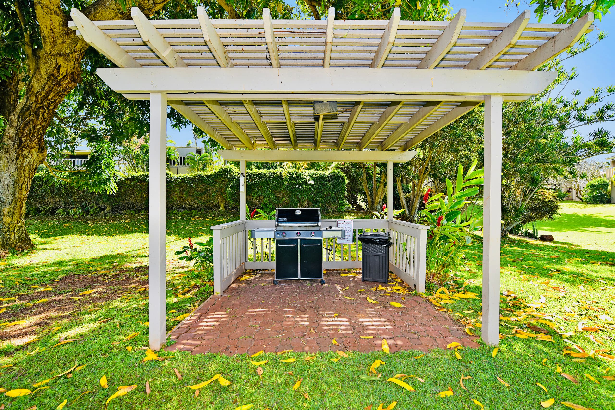 Condo in Lahaina · ★4.96 · Studio · 1 bed · 1 bath - Image 52
