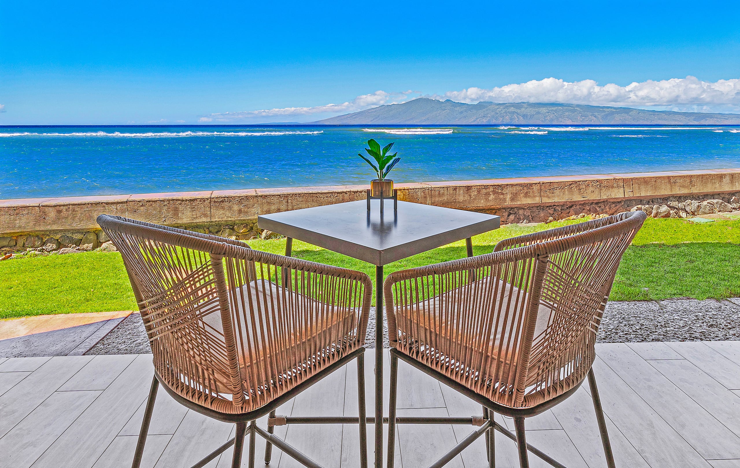 Condo in Lahaina · ★4.96 · Studio · 1 bed · 1 bath - Image 1