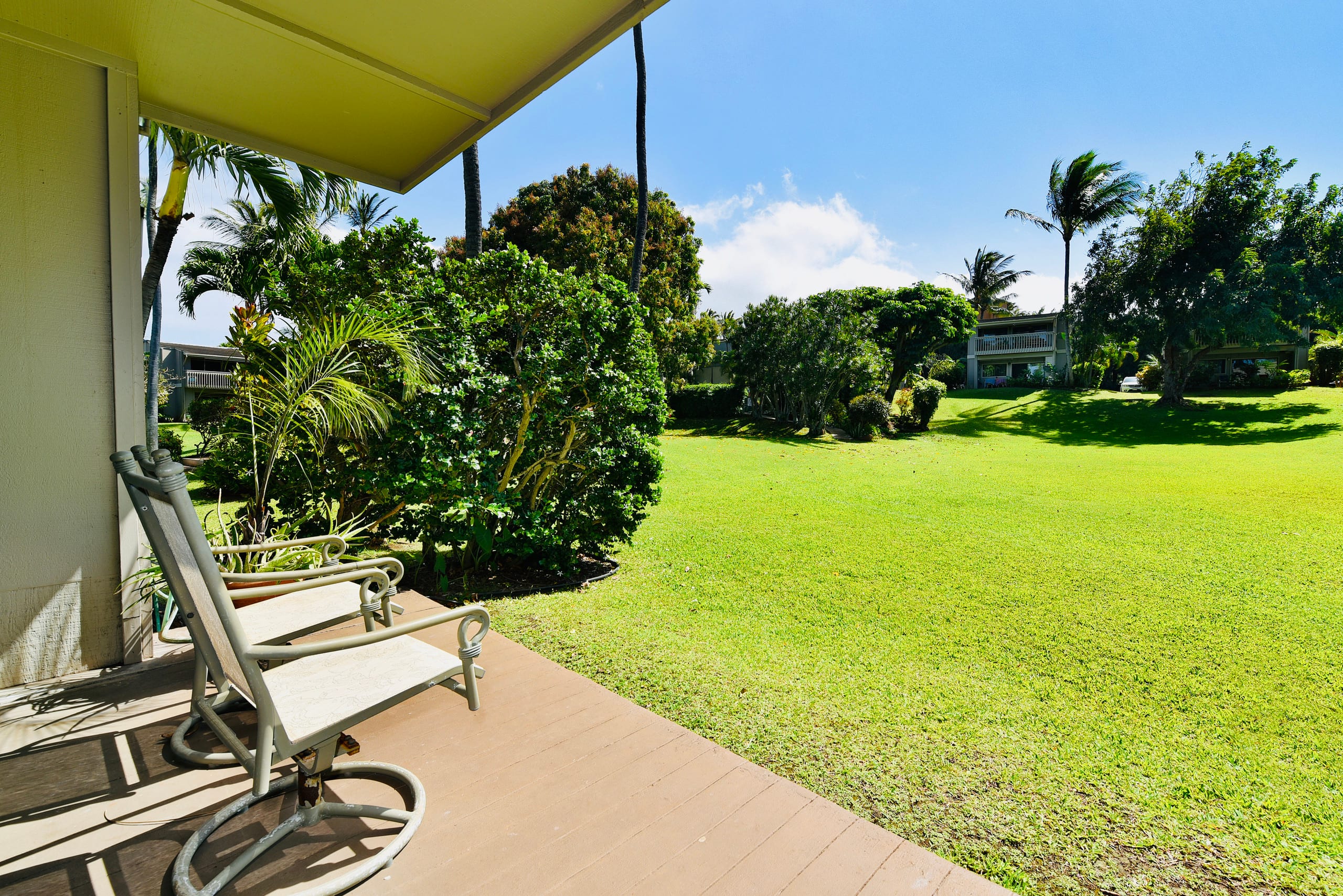 Condo in Lahaina · ★4.96 · Studio · 1 bed · 1 bath - Image 48