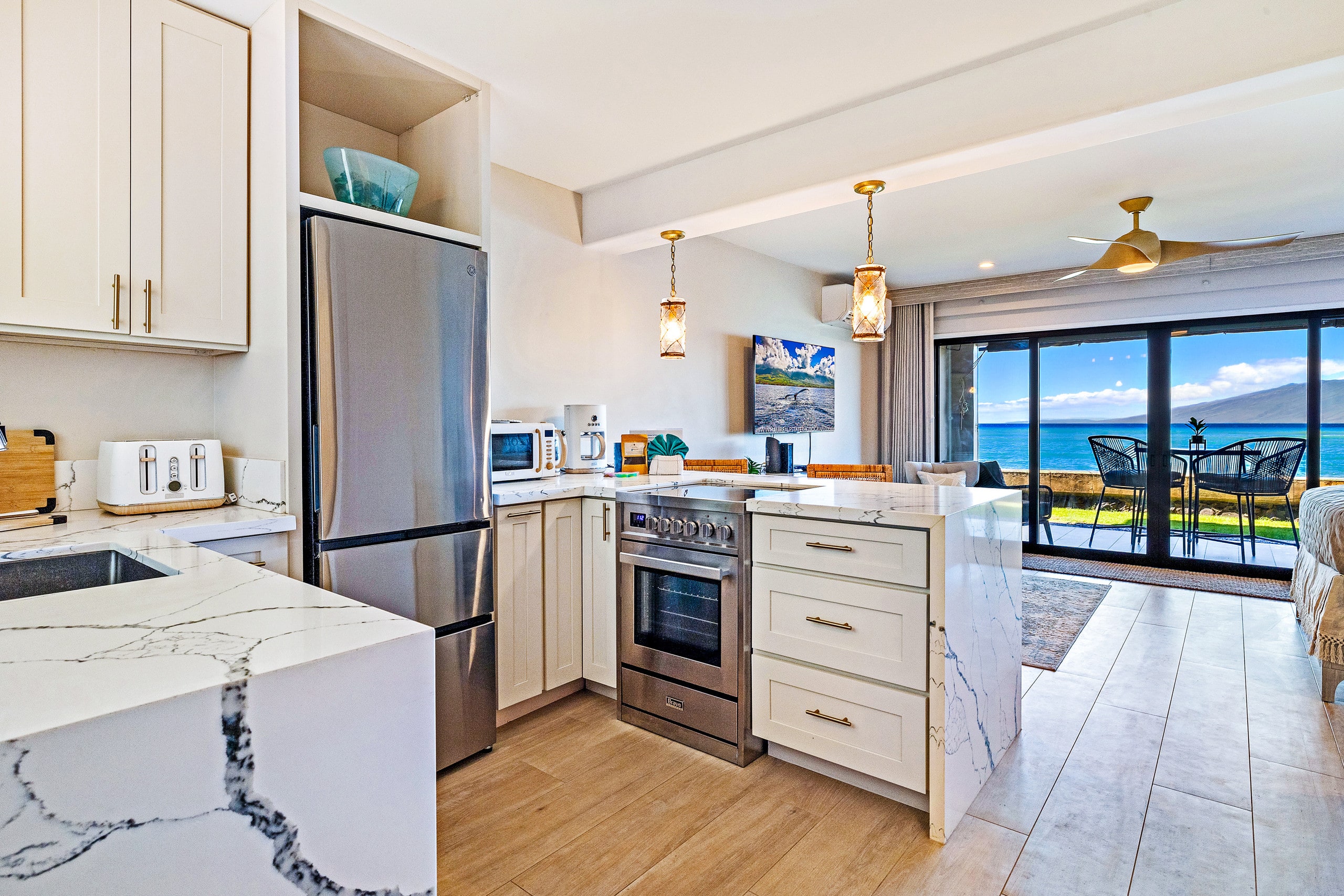 Condo in Lahaina · ★4.96 · Studio · 1 bed · 1 bath - Image 3