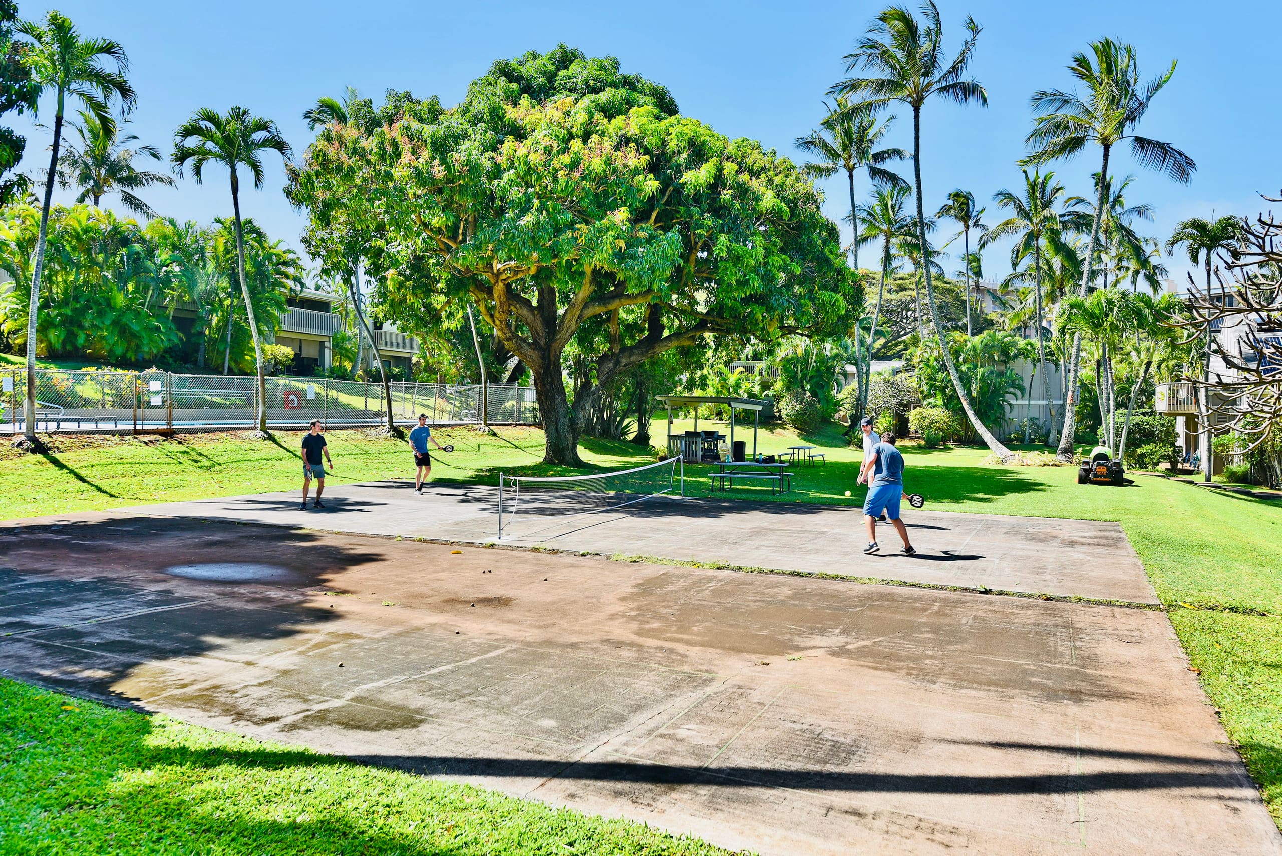 Condo in Lahaina · ★4.96 · Studio · 1 bed · 1 bath - Image 36