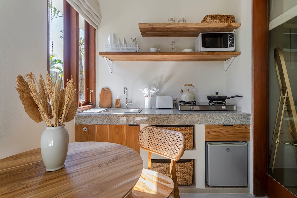 Villa in Kecamatan Denpasar Selatan · ★4.87 · 1 bedroom · 1 bed · 1 private bath, συγκρίσιμο Airbnb