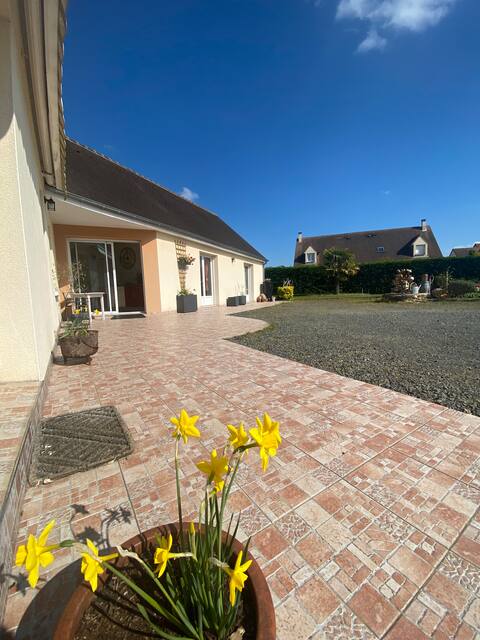 House near circuit