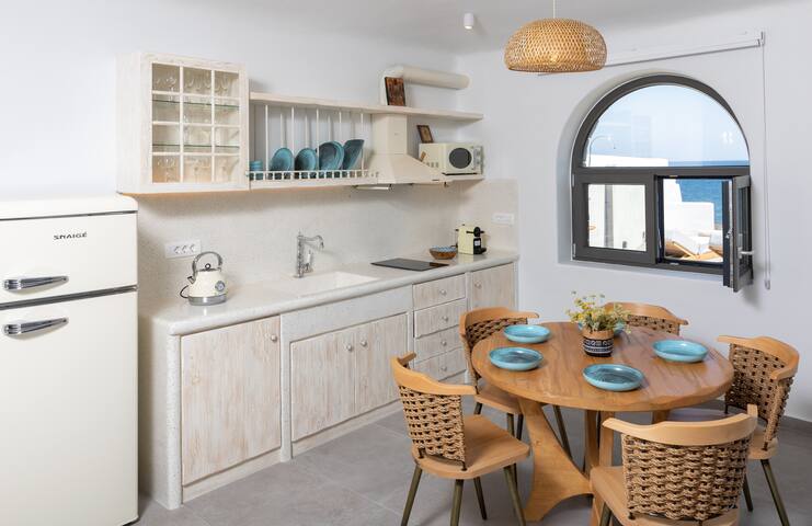 Casa Di Mare-Seaview Cave Villa II & Private Pool gallery image 3