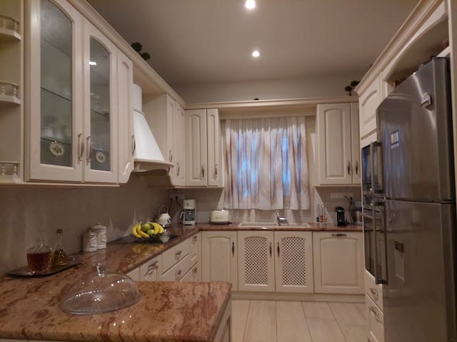 Three Bedroom house gallery image 5