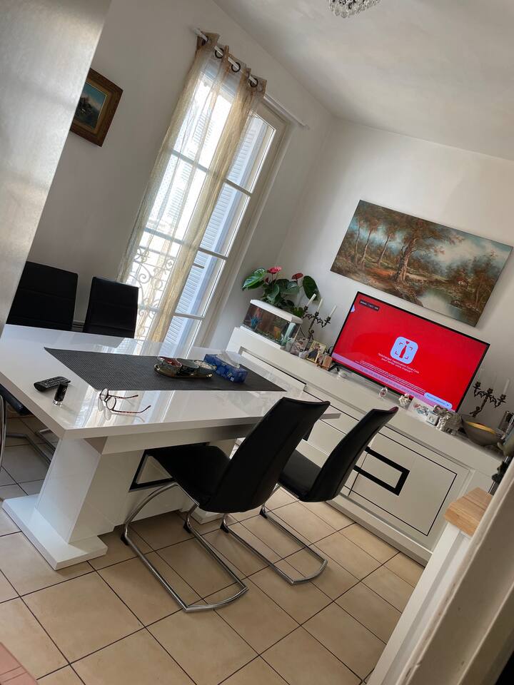 Home in the heart of Marseille Apartments for Rent in Marseille