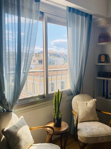 2 BD Apt in Syntagma with Acropolis view gallery image 2