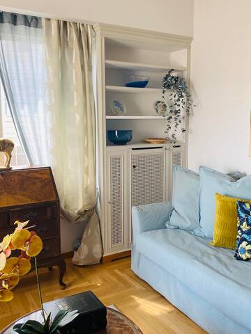 2 BD Apt in Syntagma with Acropolis view gallery image 3