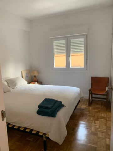 Casa de diseño en el centro gallery image 2