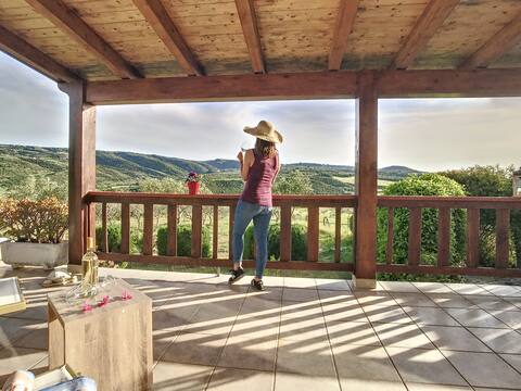 Relax in a Villa among Olive Trees, Sea and Private Jacuzzi
