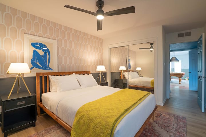 Fourth bedroom, downstairs, queen bed. This well appointed room includes an Helix hybrid mattress.