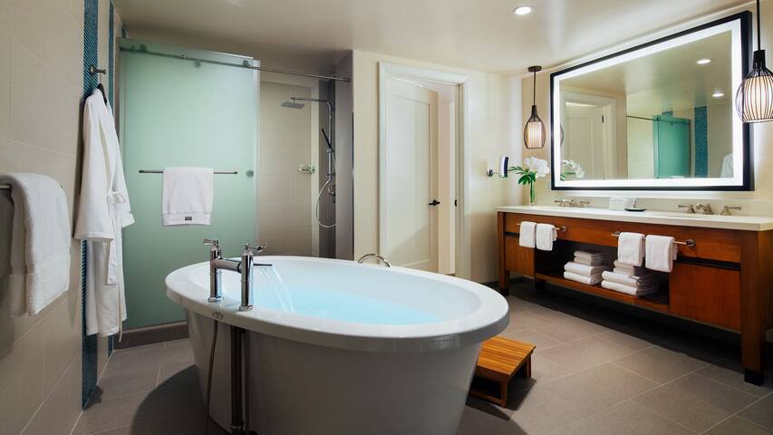 Westin Nanea 2BR Luxury Villa (Private Listing) gallery image 3