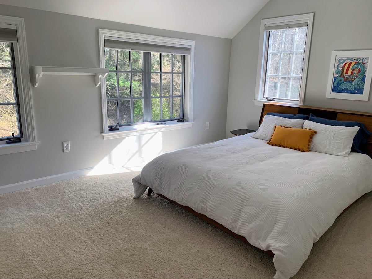 Chumba cha kulala #3, kitanda aina ya Queen, ghorofa ya 2 