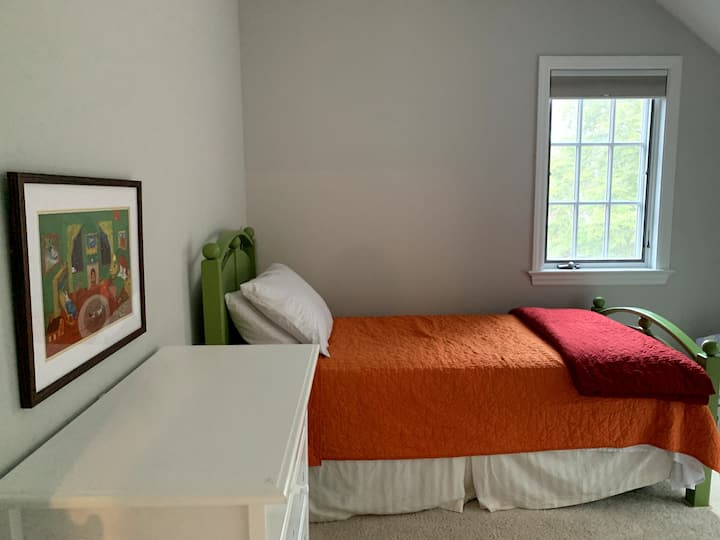 חדר שינה מס '5, מיטה זוגית עם מיטה זוגית, מיטת תינוק, קומה 2