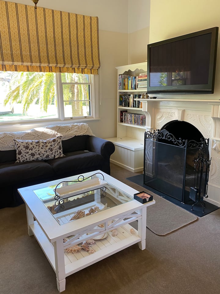 Victoria’s Secret Cottage - Bairnsdale