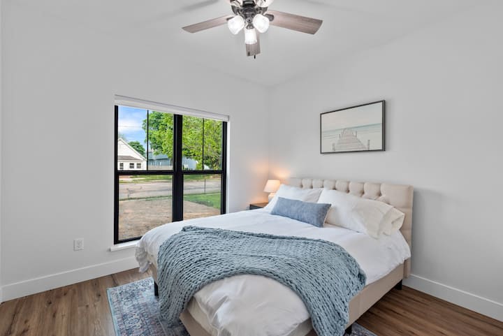 Një nga tre dhomat kryesore të gjumit