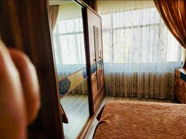 Immac Clean Sleeps 6 in Fatih-8 if Sofa Bed NoLift gallery image 2