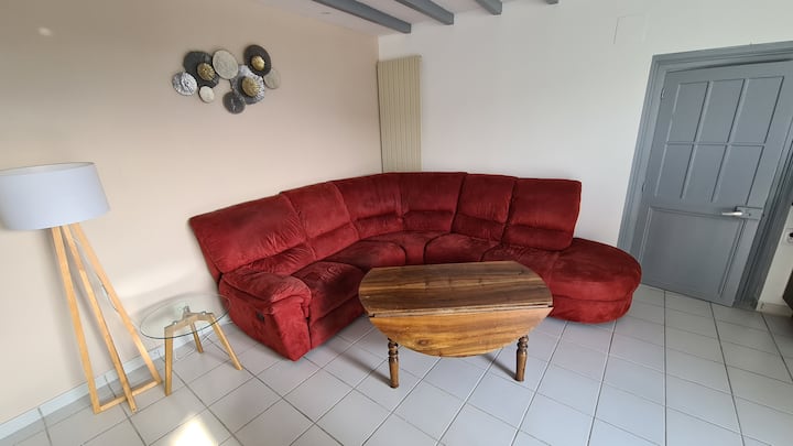 Salónik „City“ a jeho veľká pohovka od spoločnosti Crozatier