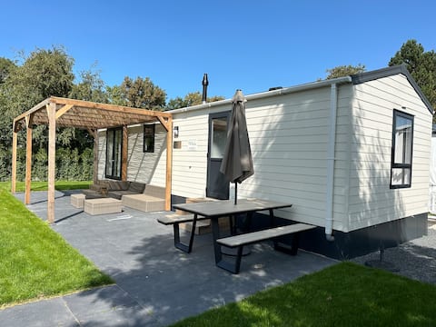 Chalet 527 at Recreatiepark De Wielen