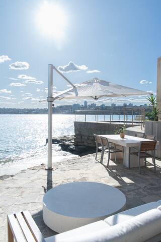 Luxury home with private beach gallery image 4