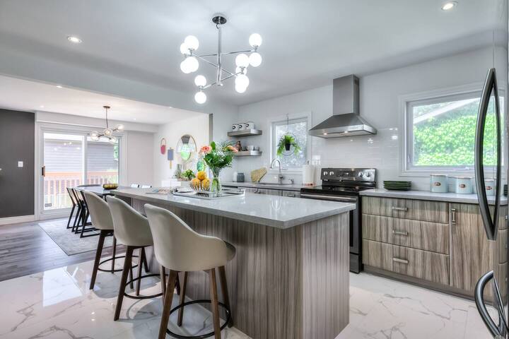 4B4Bath wonderhouse FairviewMall& 401+DVP gallery image 4