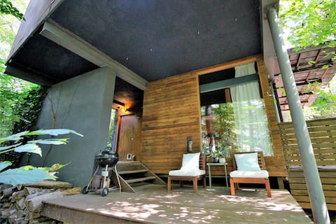 West A'ville sanctuary in the trees