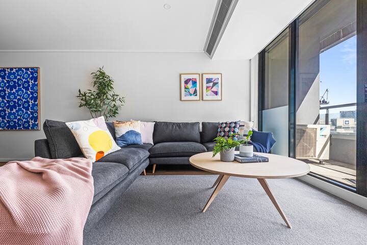 Andi – Your Spacious 3bed/2bath Melbourne Home! gallery image 4