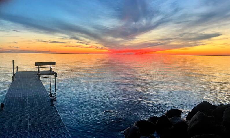 Entire Mille Lacs Lake Home *best fishing dock!*