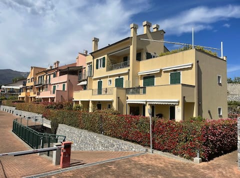 Top Airbnb: Montecarmelo Residence a Loano