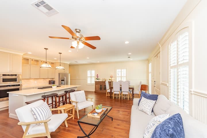 Callin’ Baton Rouge! | 4 Br, 2.5 Bath Home By Lsu! - Baton Rouge, LA