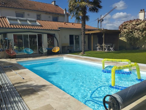 Grande maison pr. Nantes piscine couverte chauffée