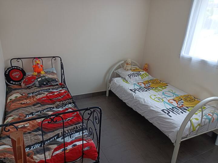 一階建てベッドお子様2名