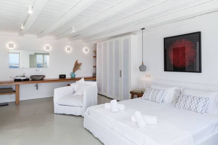 2BD Cycladitic Luxury Mykonos Townhouse gallery image 4