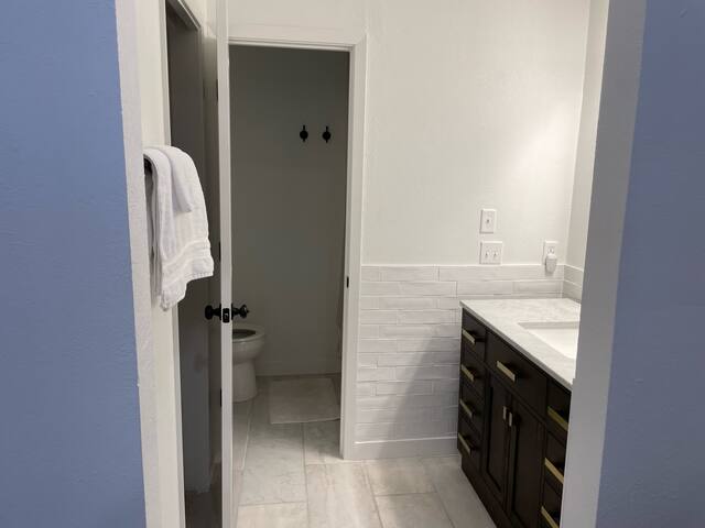 Kid-friendly, 3 Bedroom w/ Greenbelt Views gallery image 4