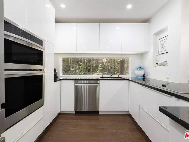 Villa Outpost in the Hollywood Hills gallery image 5