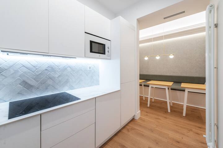 Modern Boho Chic Haven – Chueca gallery image 4